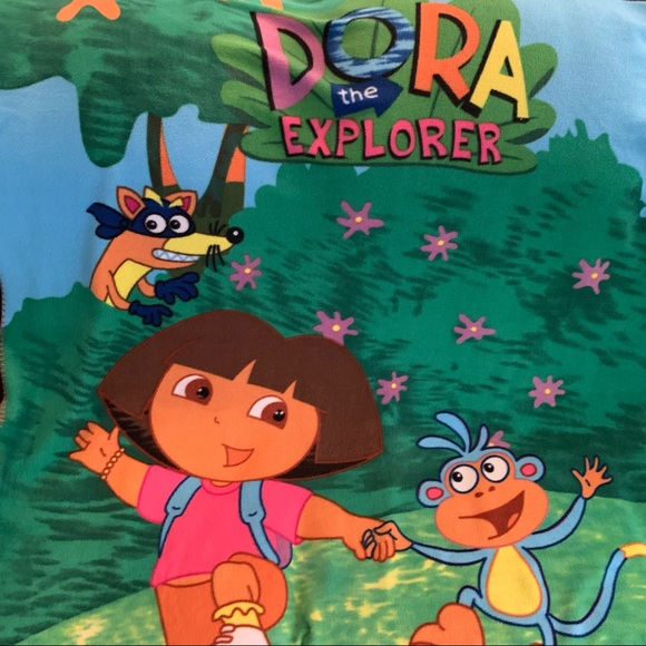 Dora The Explorer Kids Adorable Fleece Throw Blanket - Picture 4 of 16